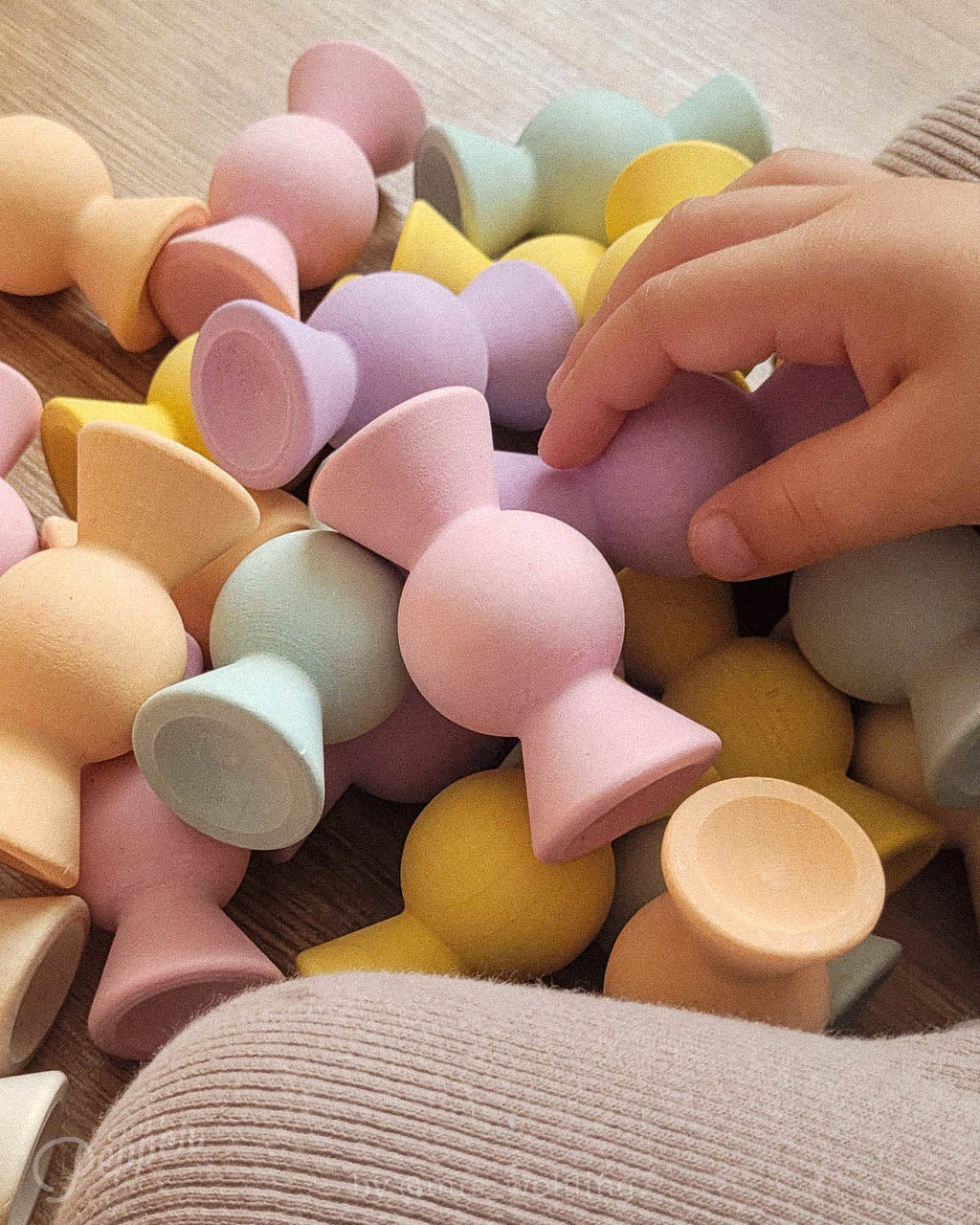 Chill Pepper Sweets – Wooden Stacking Game, Peachy Pastels (33 pcs)