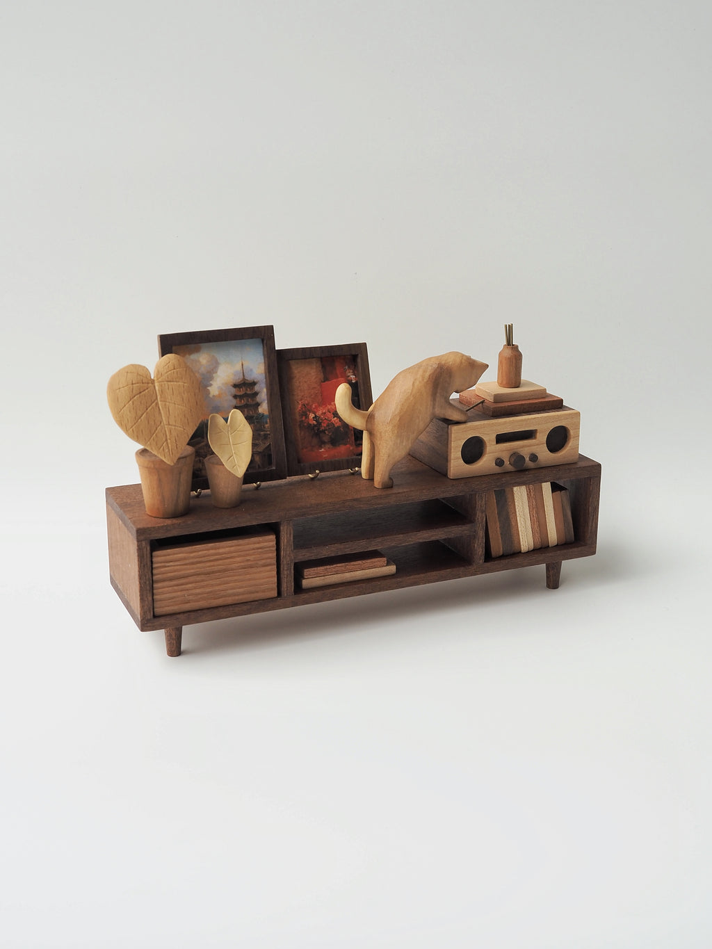 TV Console - 'The Simple Daily' Series 04