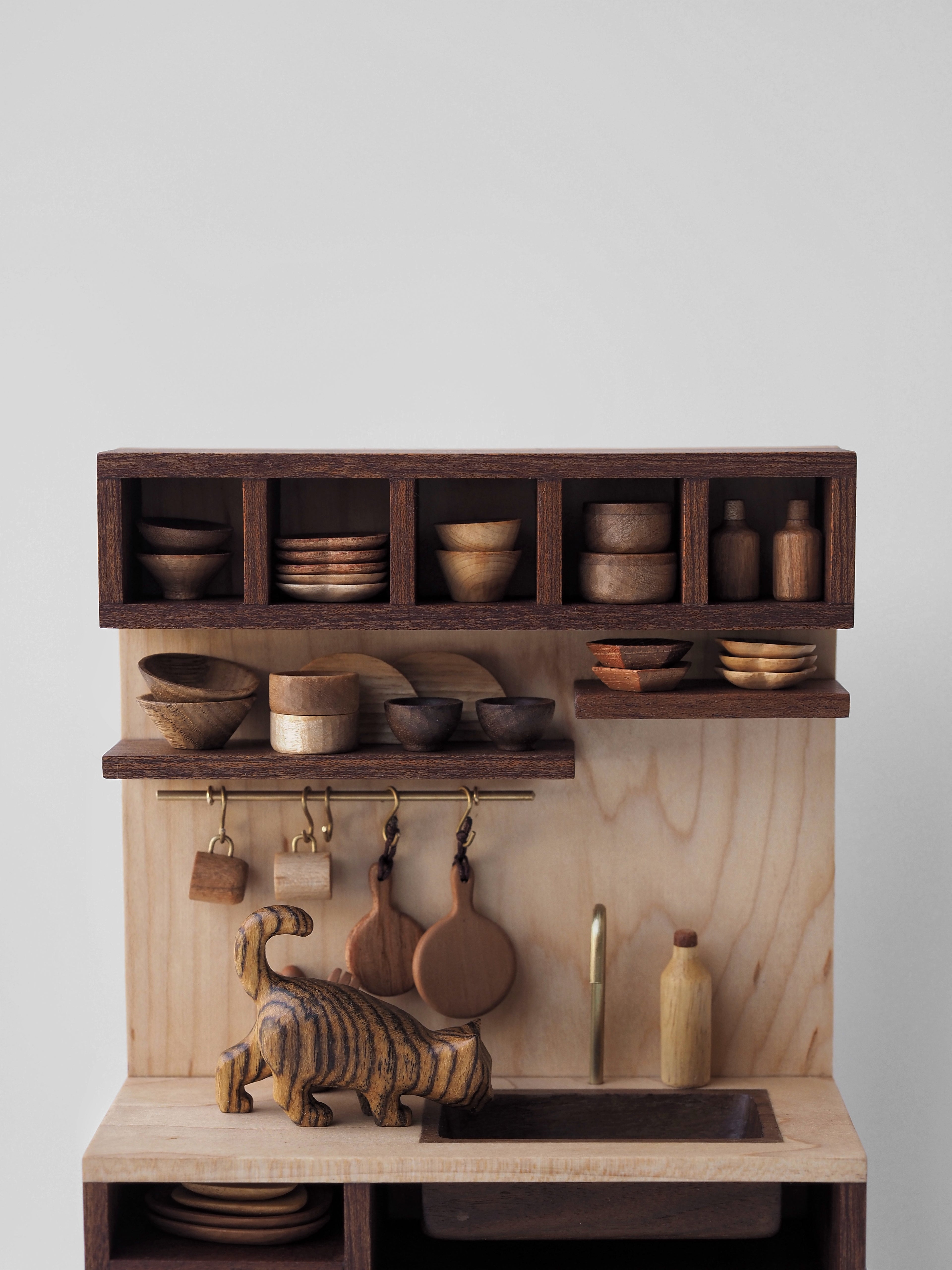 Kitchen B: Cabinets - "The Simple Daily" Series 06