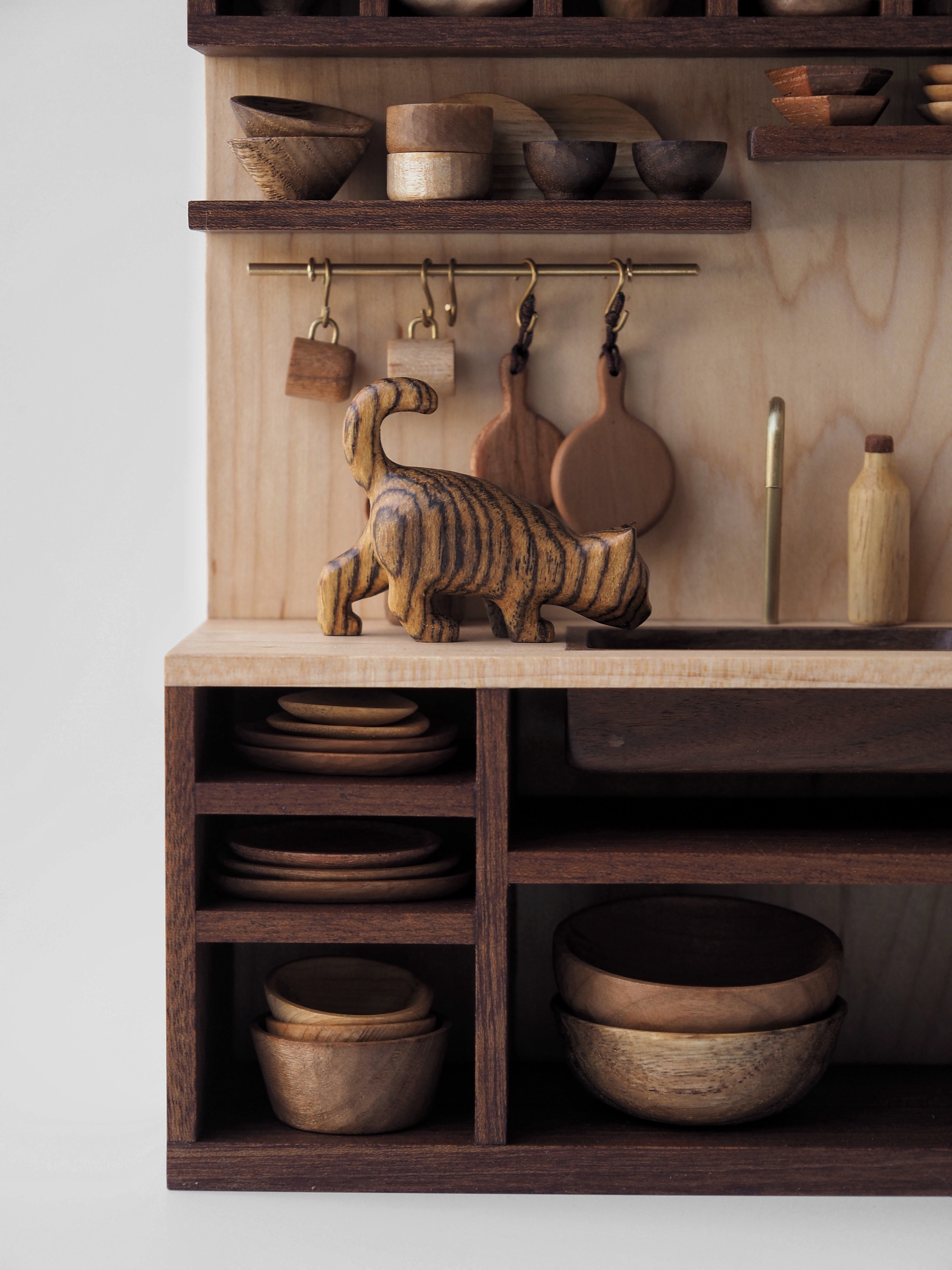 Kitchen B: Cabinets - "The Simple Daily" Series 06