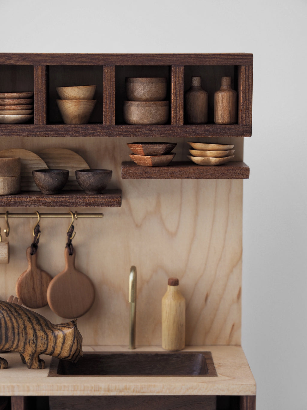 Kitchen B: Cabinets - "The Simple Daily" Series 06