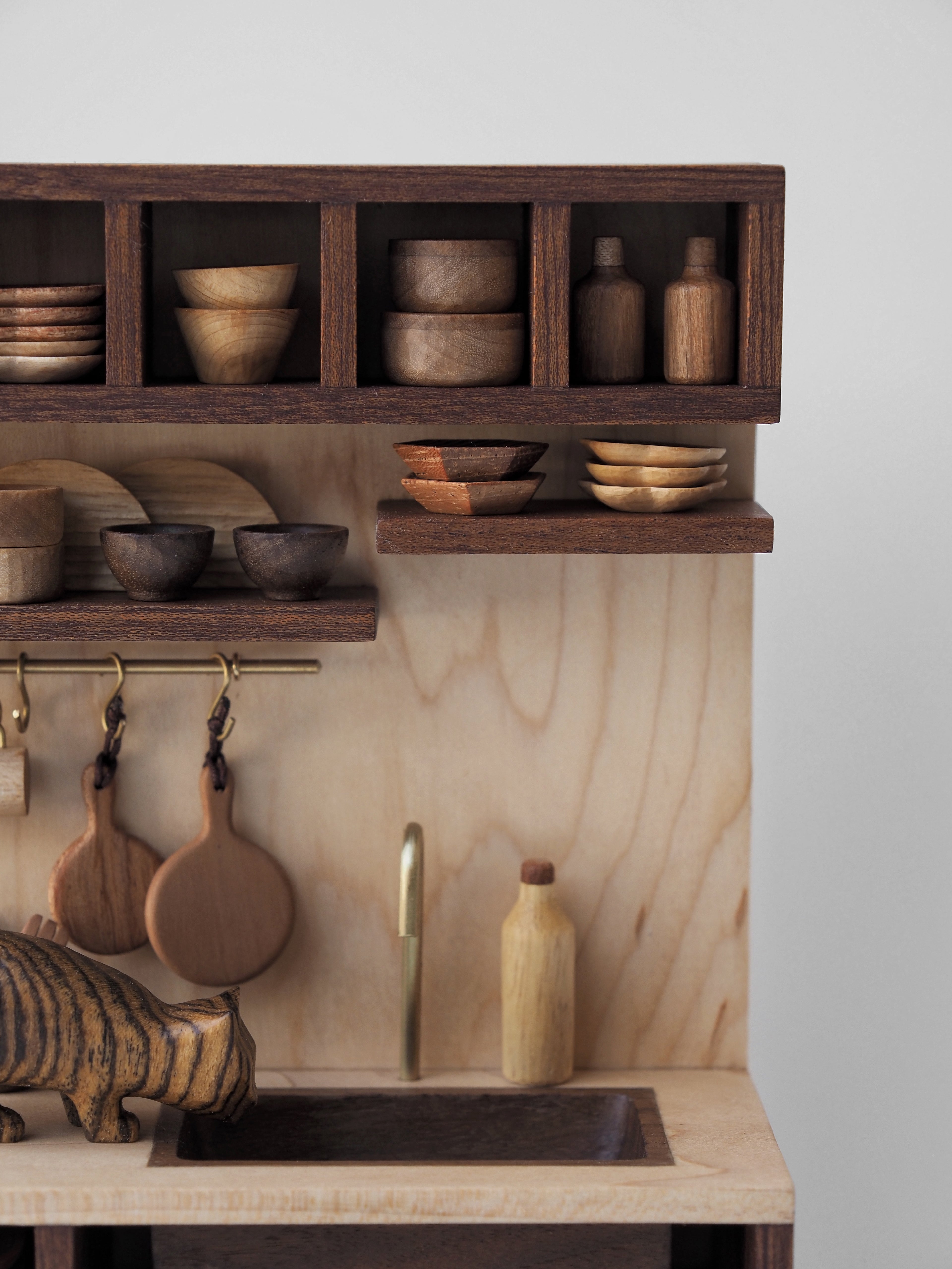 Kitchen B: Cabinets - "The Simple Daily" Series 06