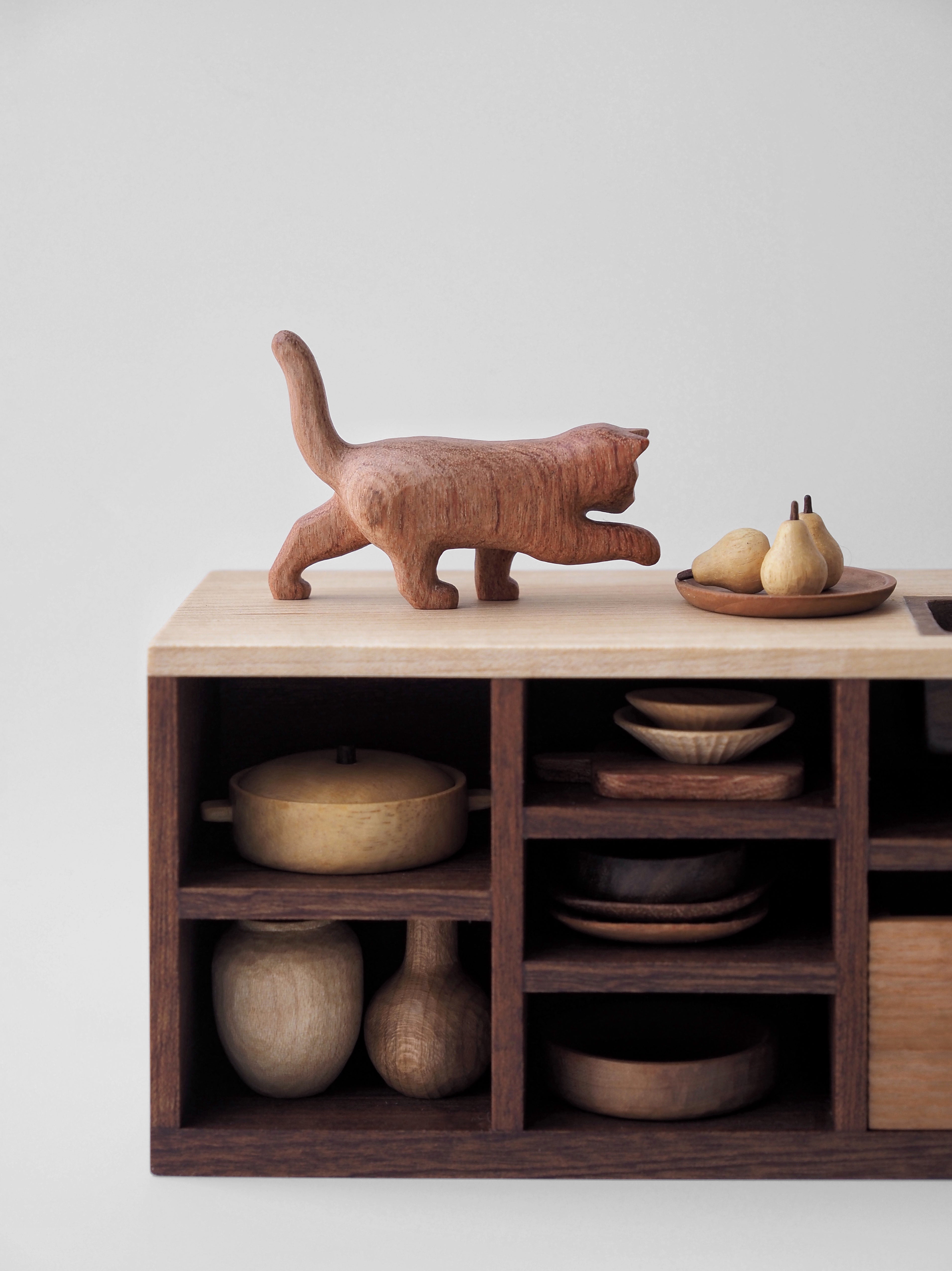 Kitchen C: Island & Bar - “The Simple Daily" Series 07