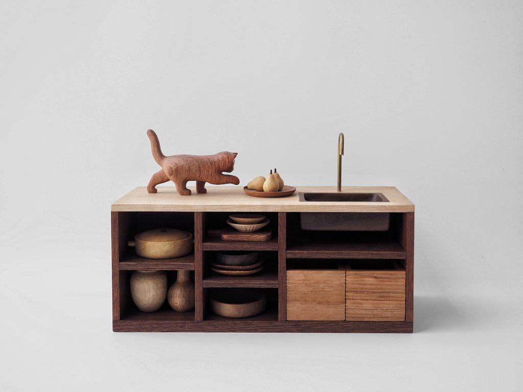 Kitchen C: Island & Bar - “The Simple Daily" Series 07