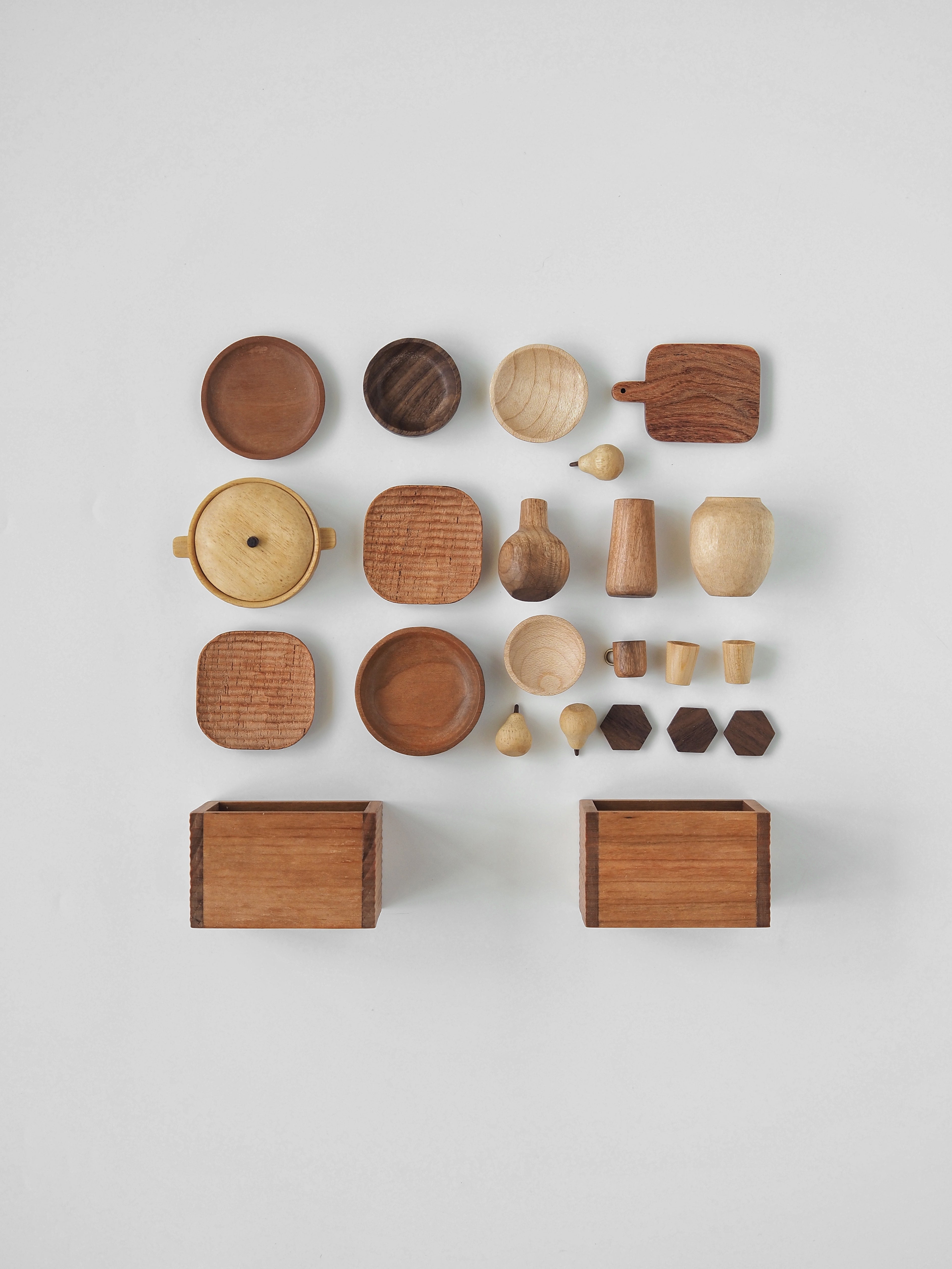 Kitchen C: Island & Bar - “The Simple Daily" Series 07