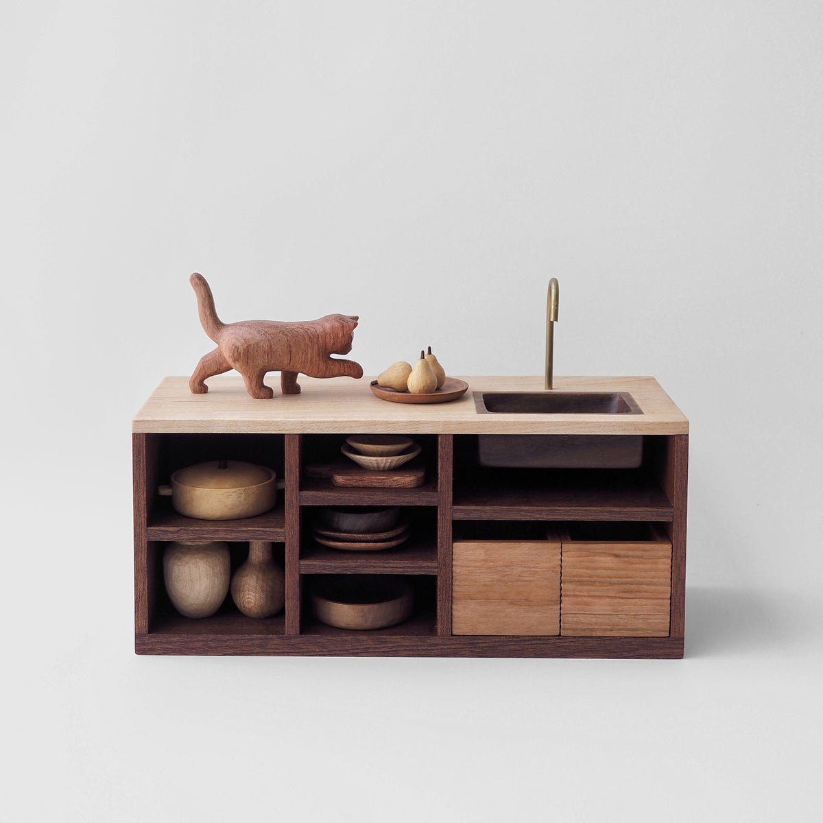 Kitchen C: Island & Bar - “The Simple Daily" Series 07