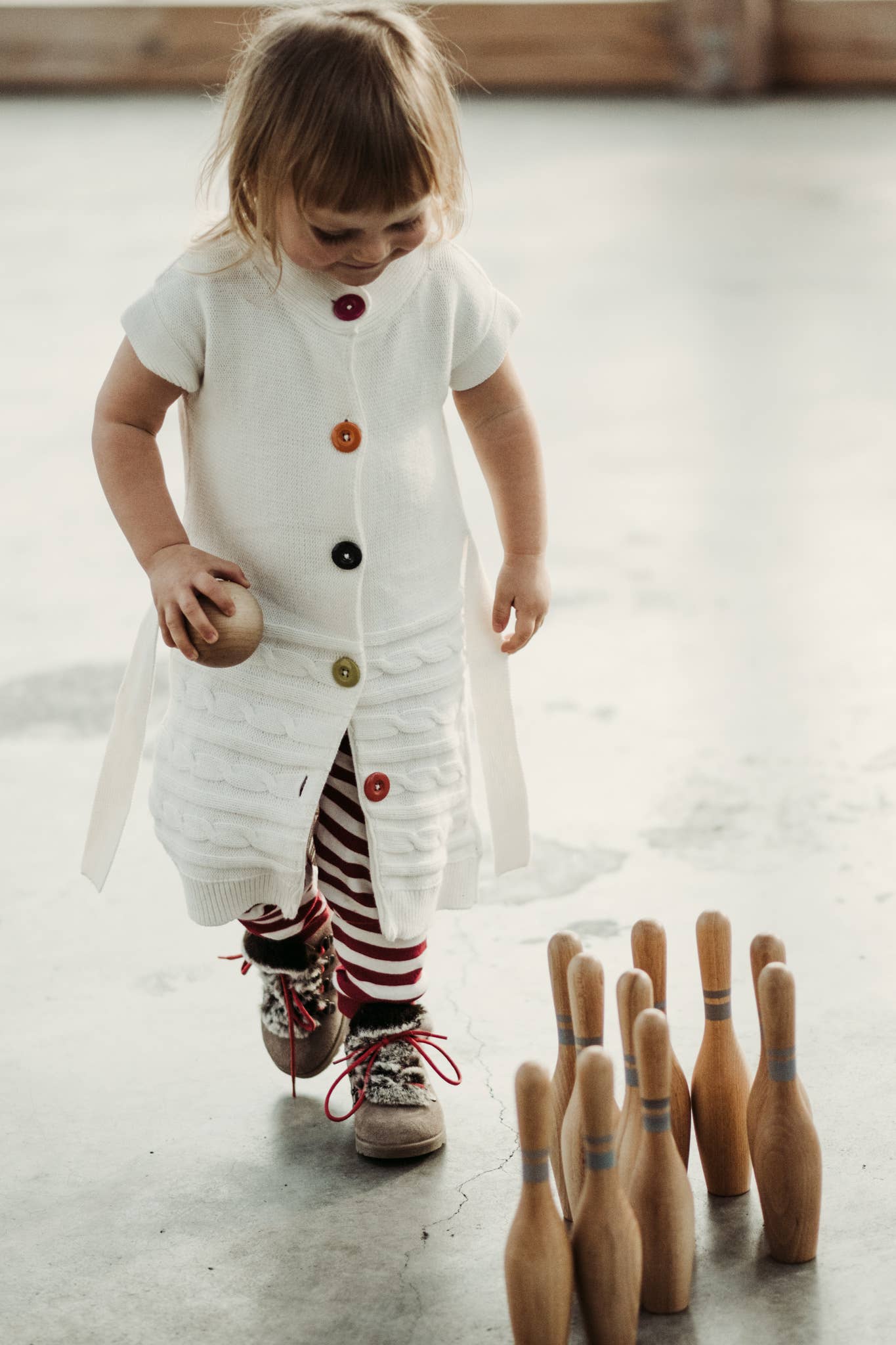 Natural bowling set